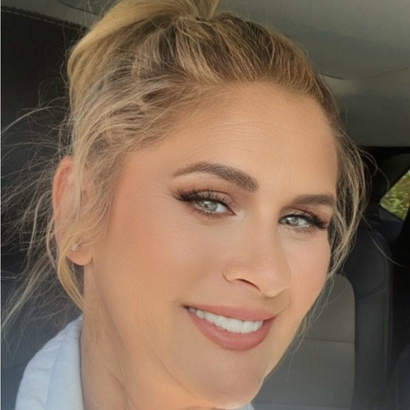 Meet your Posher, KKdeals - Picture 1 of 1